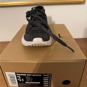 No Bulls Diamond Knit Runner